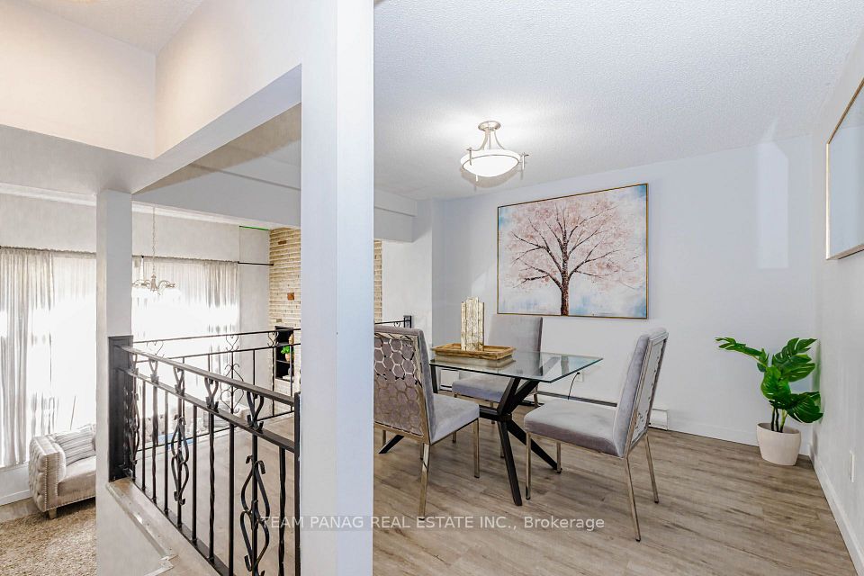 28 Briar Path, Brampton, ON L6T 2A2 15
