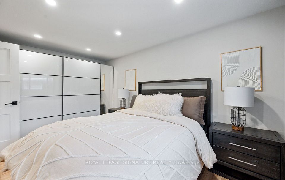 614 Walkers Line, Burlington, ON L7N 2E5 24