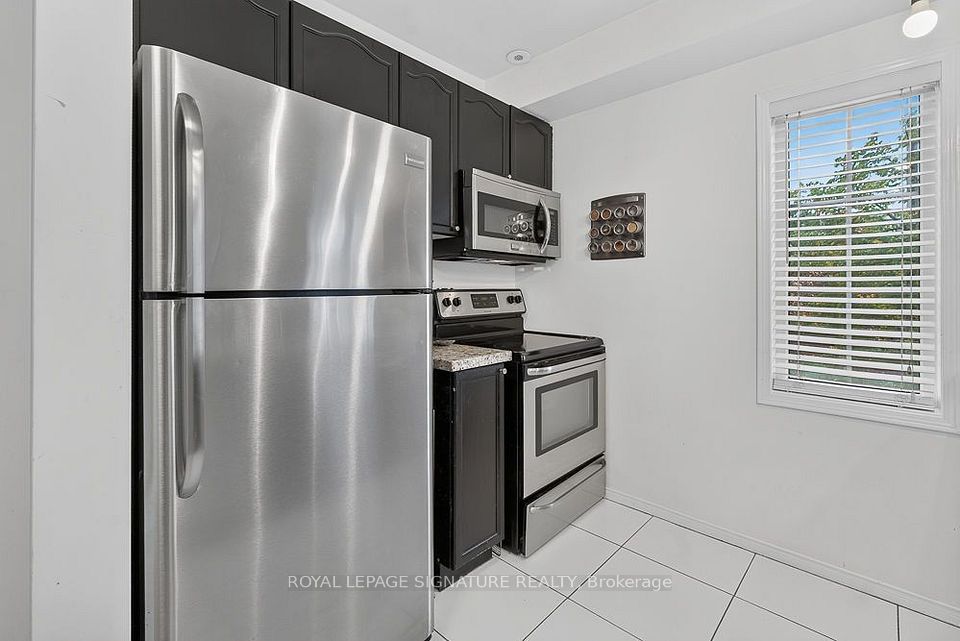 3055 Elmcreek Road 23, Mississauga, ON L5B 4J9 8