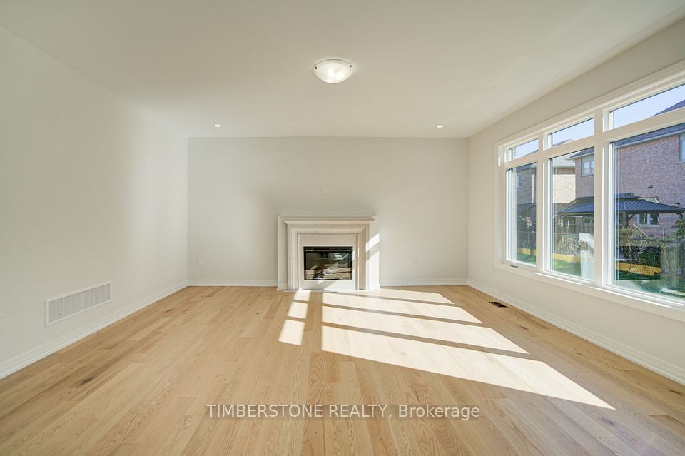 25 Raja Street, Brampton, ON L6P 4R8 16