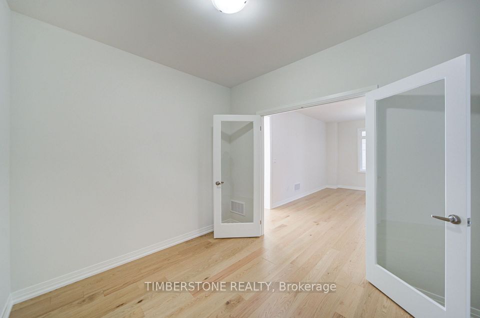 25 Raja Street, Brampton, ON L6P 4R8 11