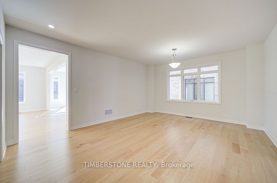 25 Raja Street, Brampton, ON L6P 4R8 8