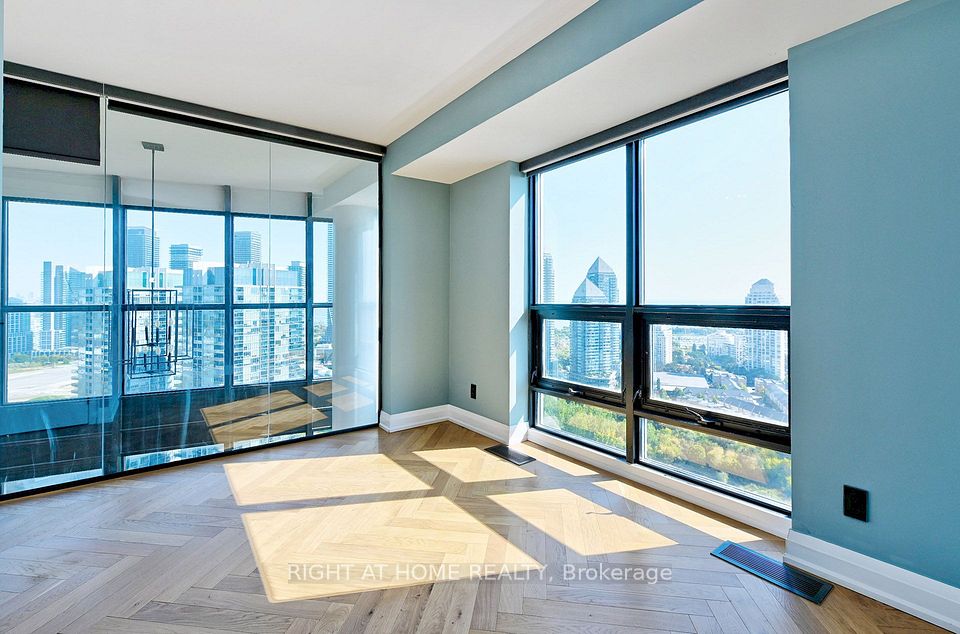 155 Legion Road N 2704, Toronto, ON M8Y 0A7 23