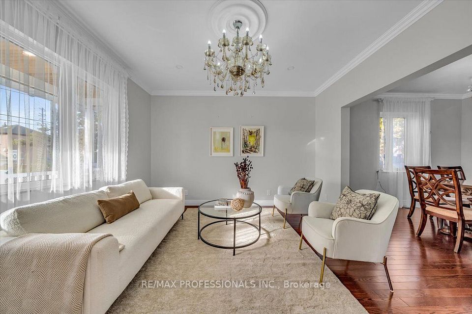 3 Gair Drive, Toronto, ON M8W 4P2 13