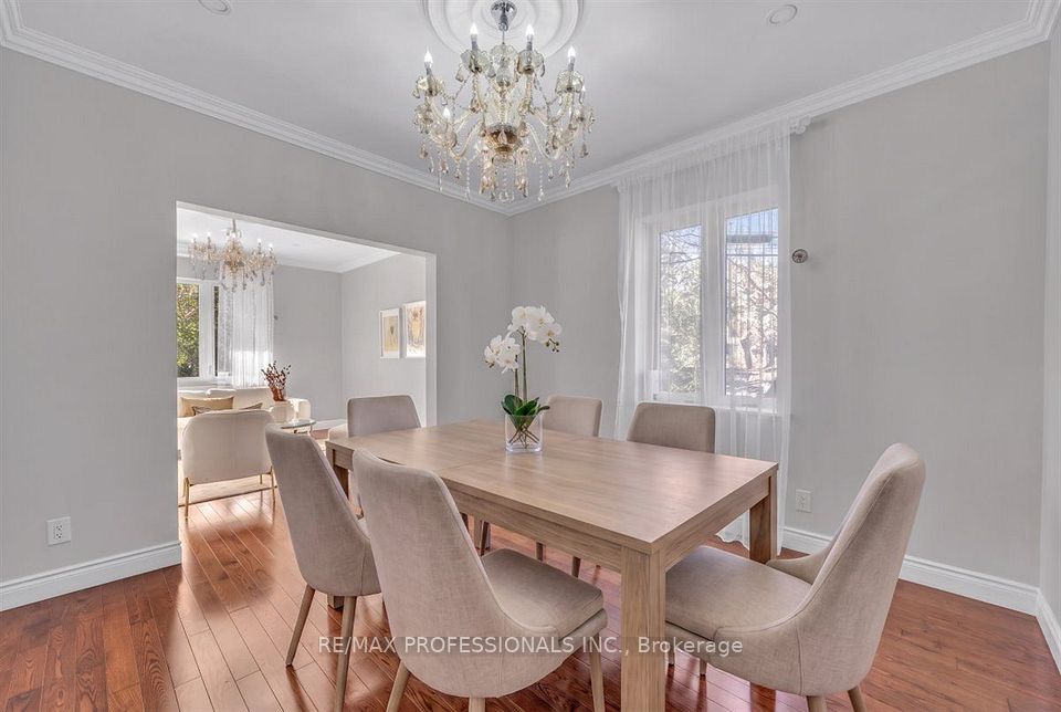 3 Gair Drive, Toronto, ON M8W 4P2 17