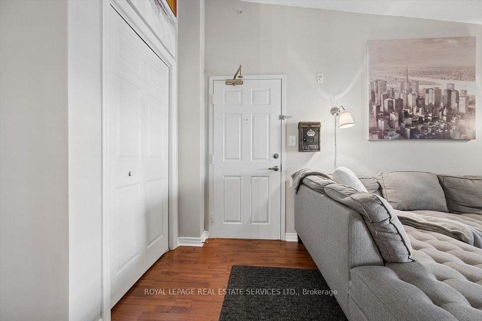 2045 Appleby Line 408, Burlington, ON L7L 7G9 5