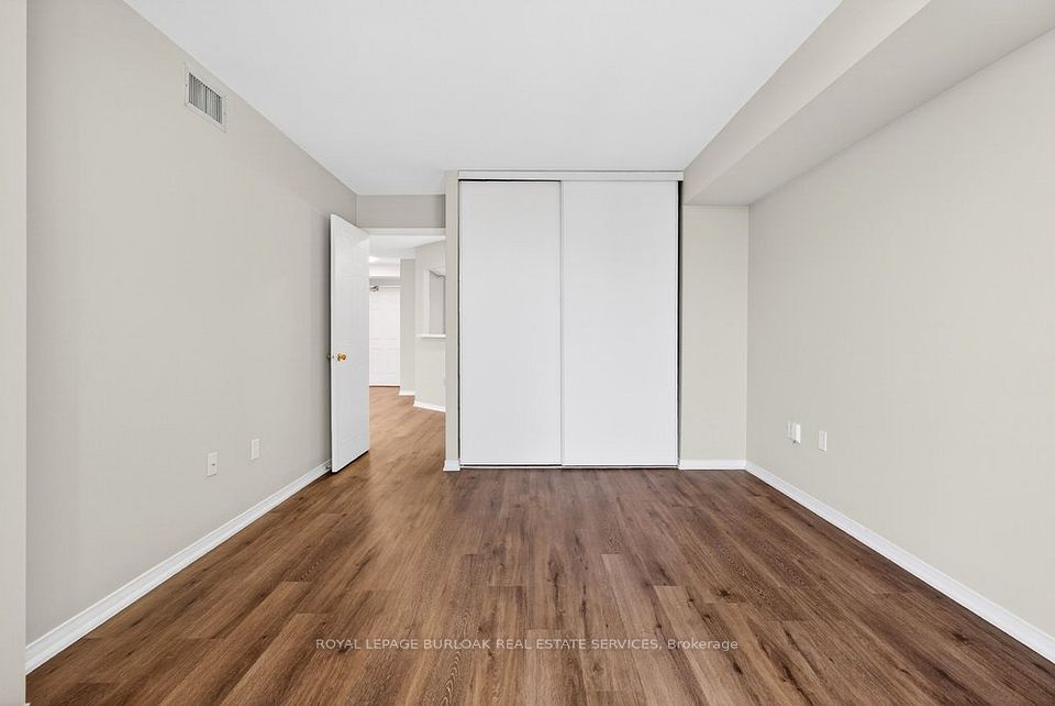 5070 Pinedale Avenue 808, Burlington, ON L7L 5V6 21
