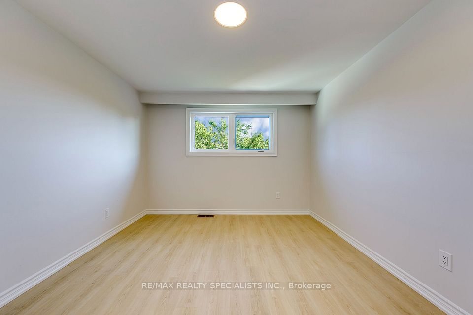 7605 Discus Crescent UPPER, Mississauga, ON L4T 2V4 20