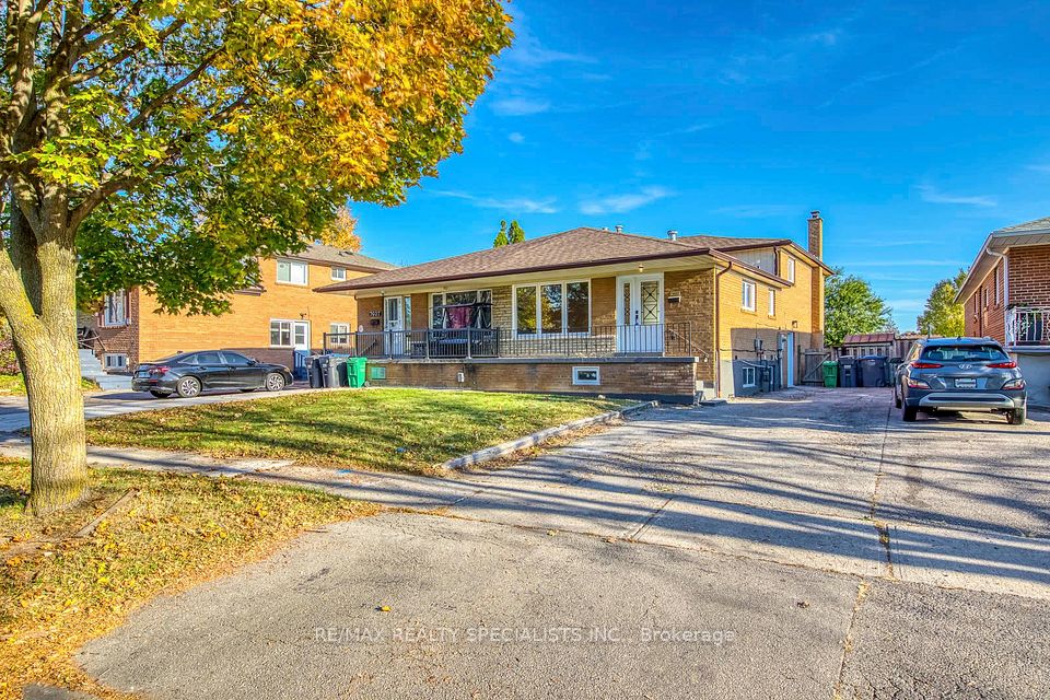 Semi-Detached at 7605 Discus Crescent UPPER, Mississauga, ON L4T 2V4