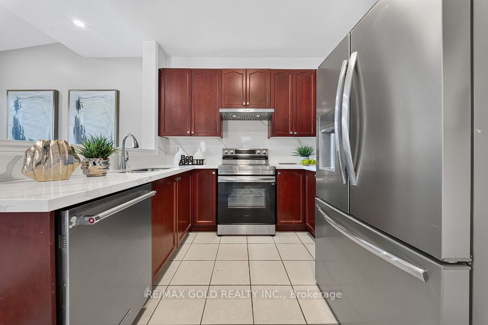 57 Harbourtown Crescent, Brampton, ON L6V 4P5 13