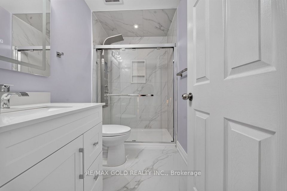 57 Harbourtown Crescent, Brampton, ON L6V 4P5 25