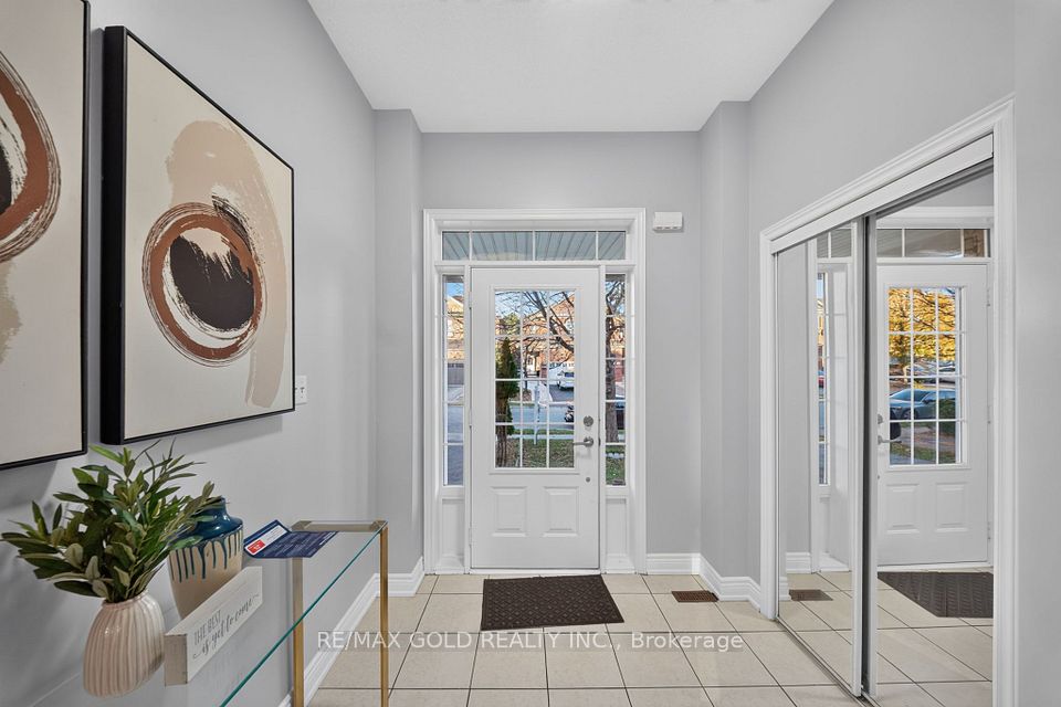 57 Harbourtown Crescent, Brampton, ON L6V 4P5 4
