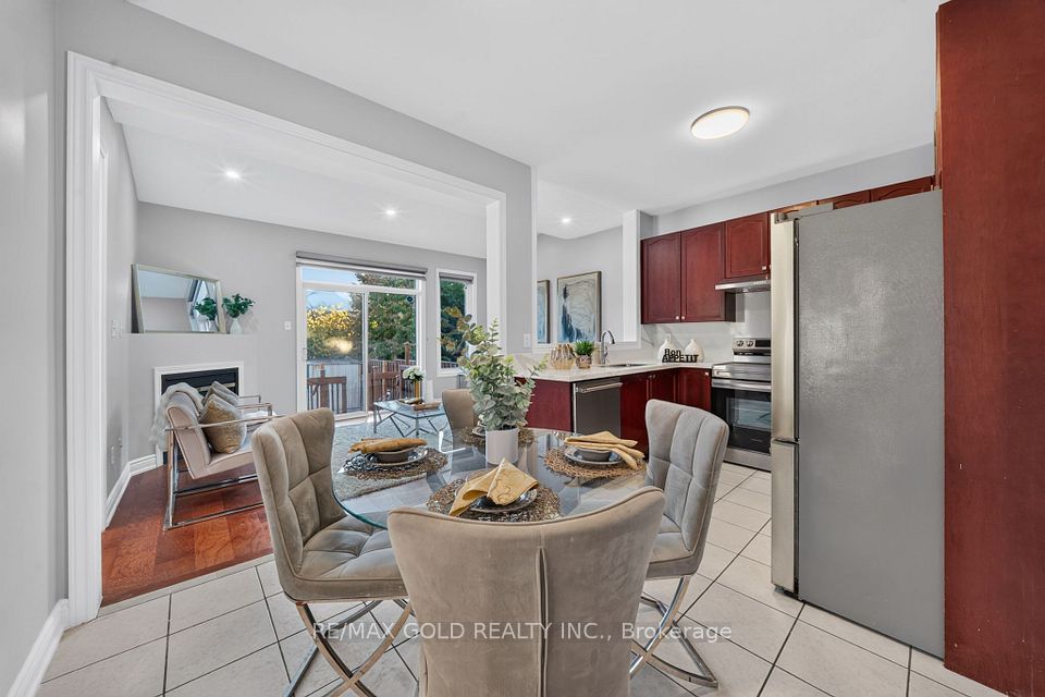 57 Harbourtown Crescent, Brampton, ON L6V 4P5 10