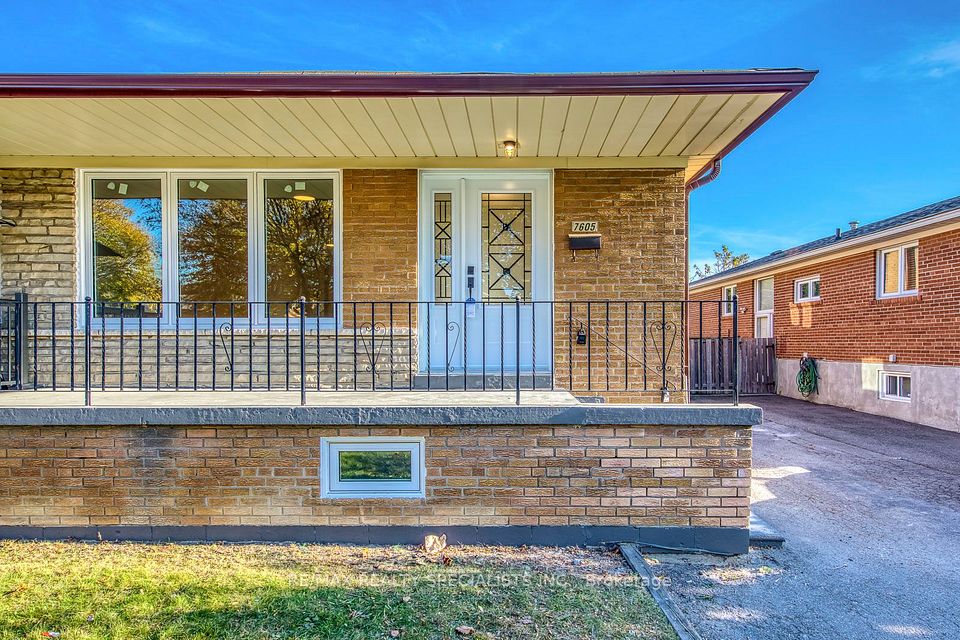 7605 Discus Crescent LOWER, Mississauga, ON L4T 2V4 5