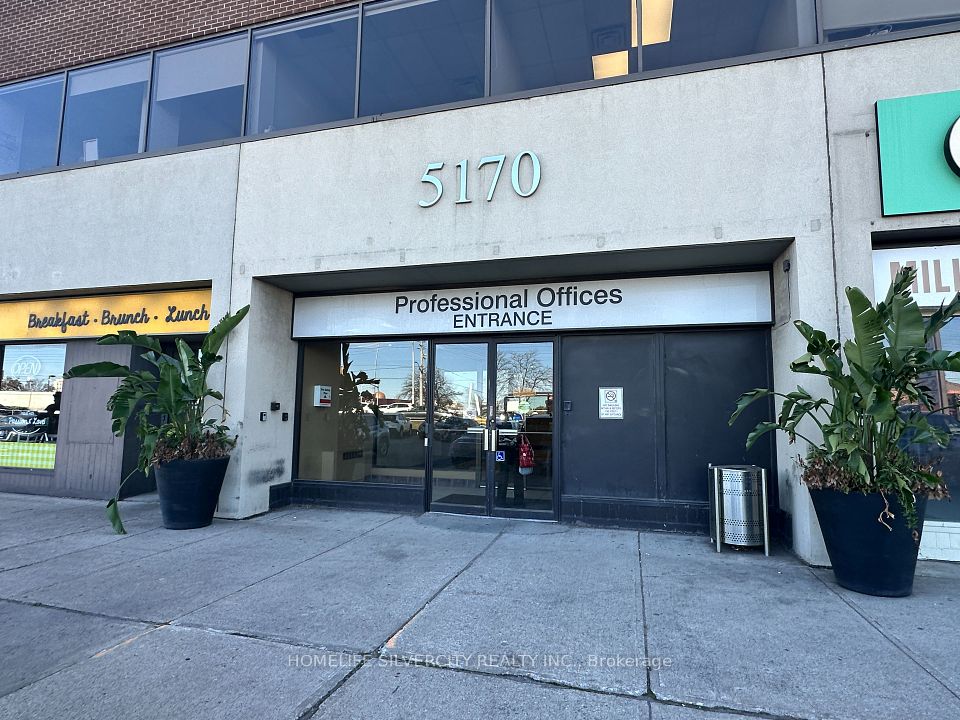 Office at 5170 Dixie Road, Mississauga, ON L4W 1E3