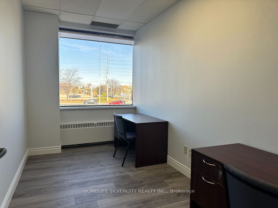5170 Dixie Road, Mississauga, ON L4W 1E3 9