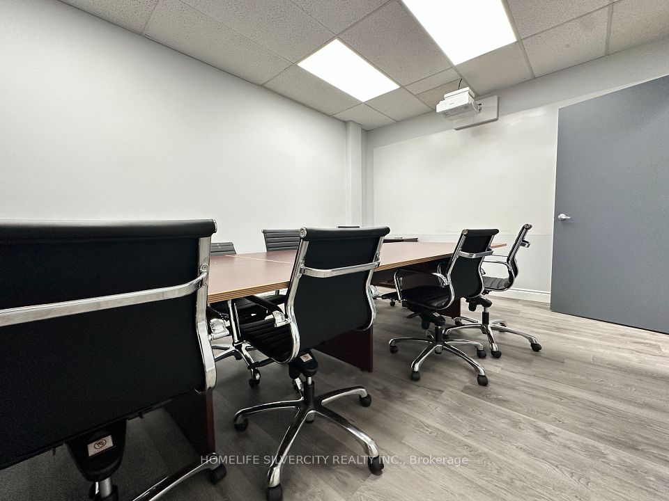 5170 Dixie Road, Mississauga, ON L4W 1E3 24
