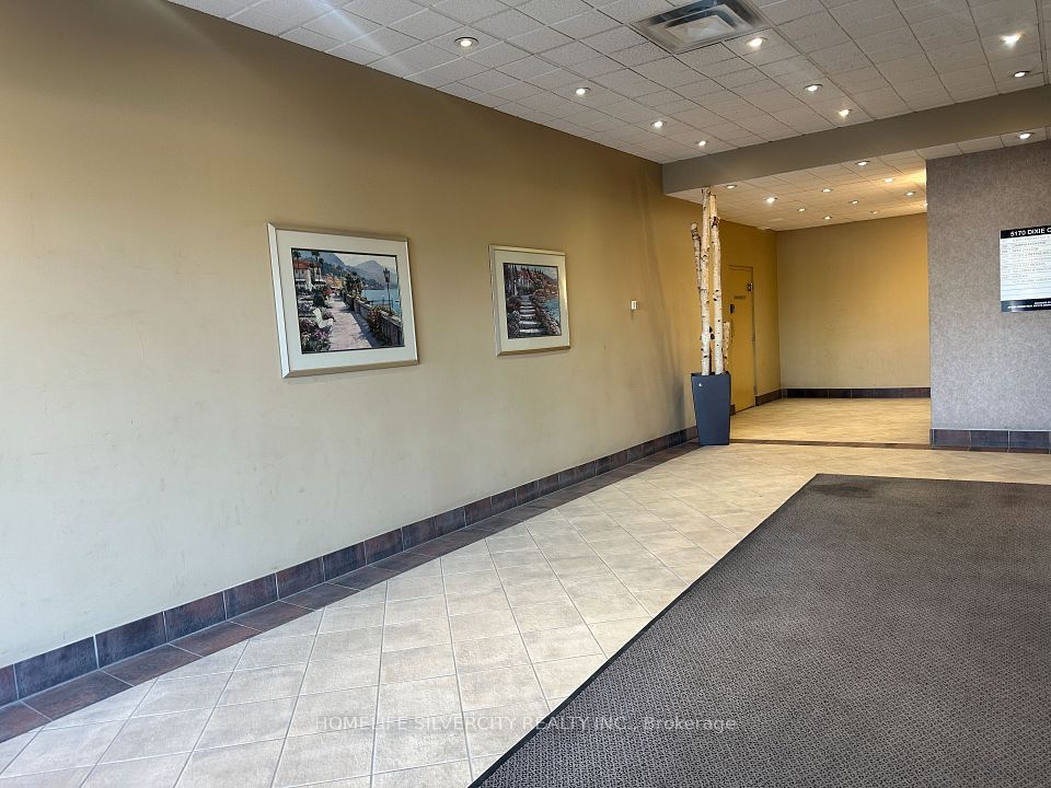5170 Dixie Road, Mississauga, ON L4W 1E3 5