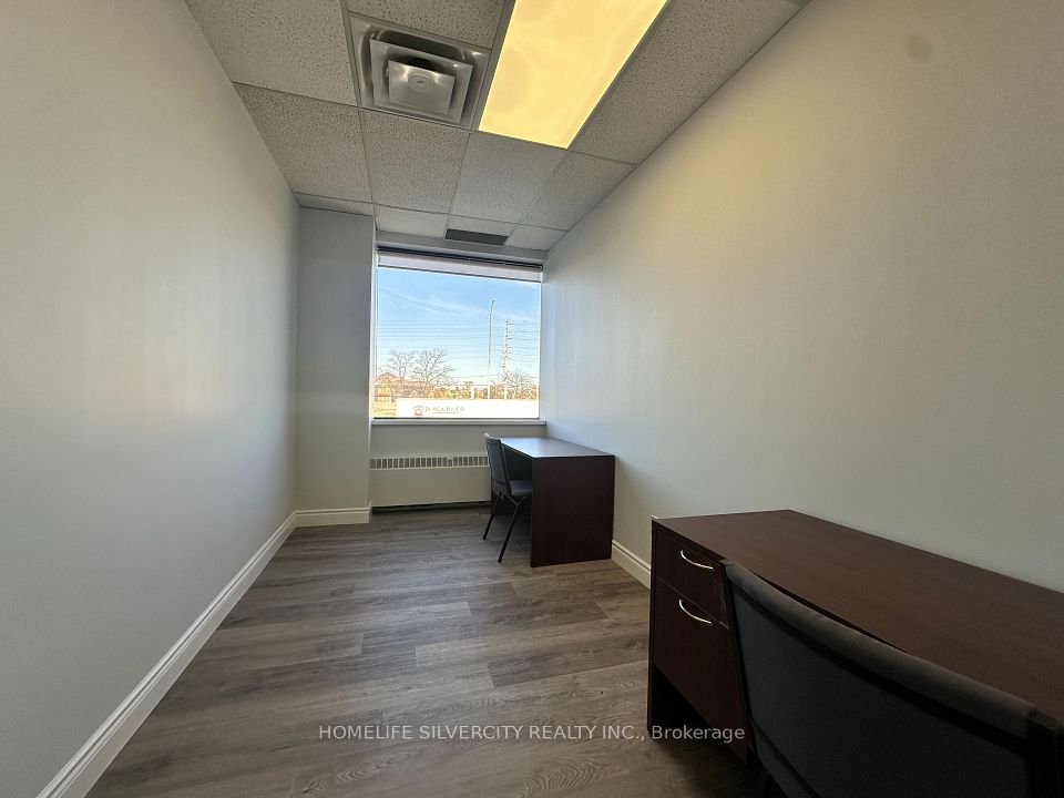 5170 Dixie Road, Mississauga, ON L4W 1E3 12