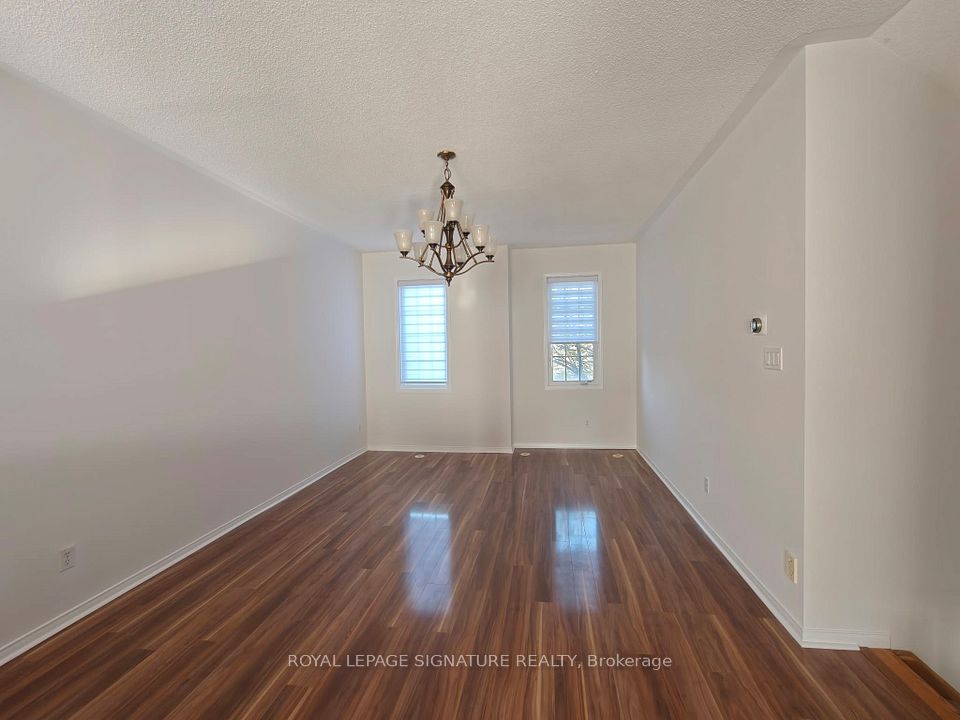 6602 Opera Glass Crescent, Mississauga, ON L5W 1R8 5