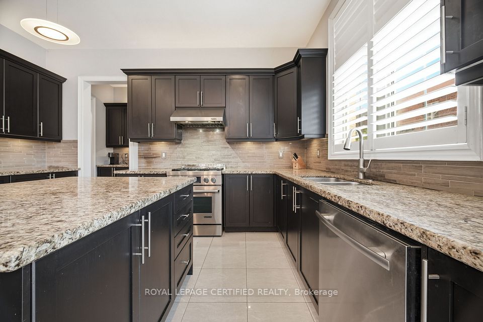 8833 Creditview Road, Brampton, ON L6Y 0X3 9