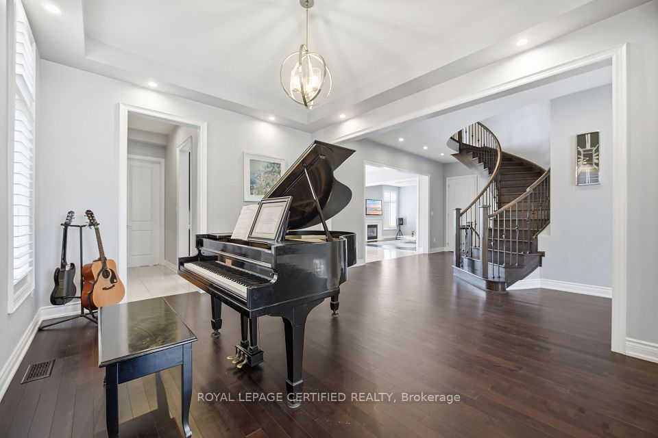 8833 Creditview Road, Brampton, ON L6Y 0X3 7
