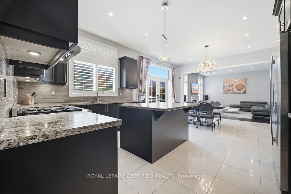 8833 Creditview Road, Brampton, ON L6Y 0X3 11