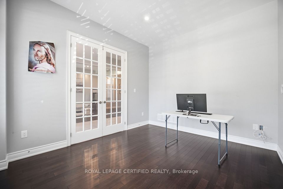 8833 Creditview Road, Brampton, ON L6Y 0X3 15