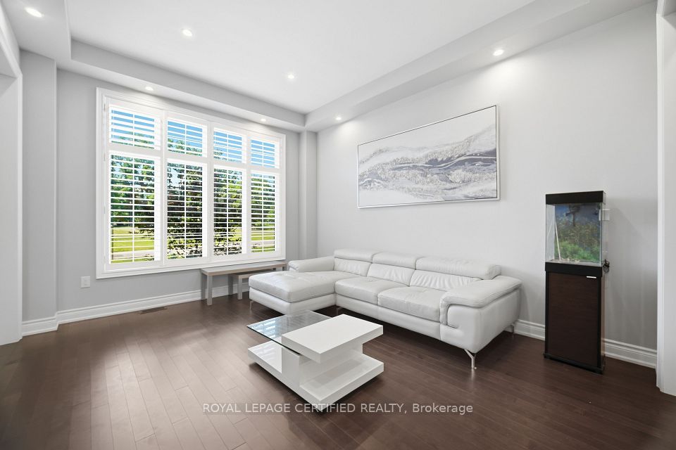 8833 Creditview Road, Brampton, ON L6Y 0X3 4