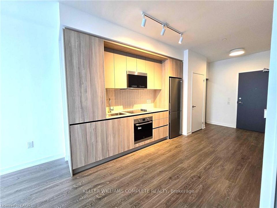 2485 EGLINTON Avenue W 708, Mississauga, ON L5M 2T1 8