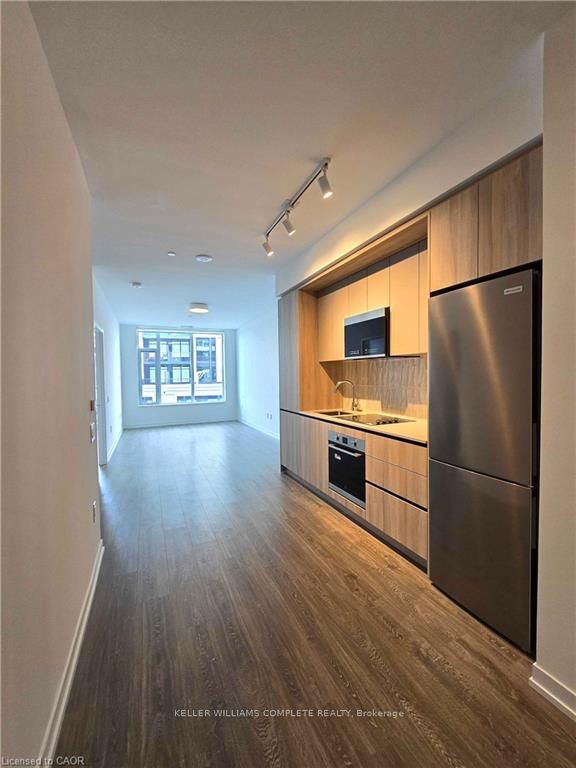 2485 EGLINTON Avenue W 708, Mississauga, ON L5M 2T1 4