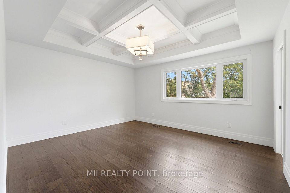 881 Danforth Place, Burlington, ON L7T 1S1 15