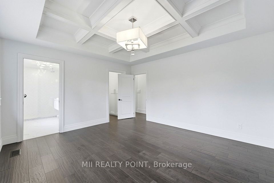 881 Danforth Place, Burlington, ON L7T 1S1 17