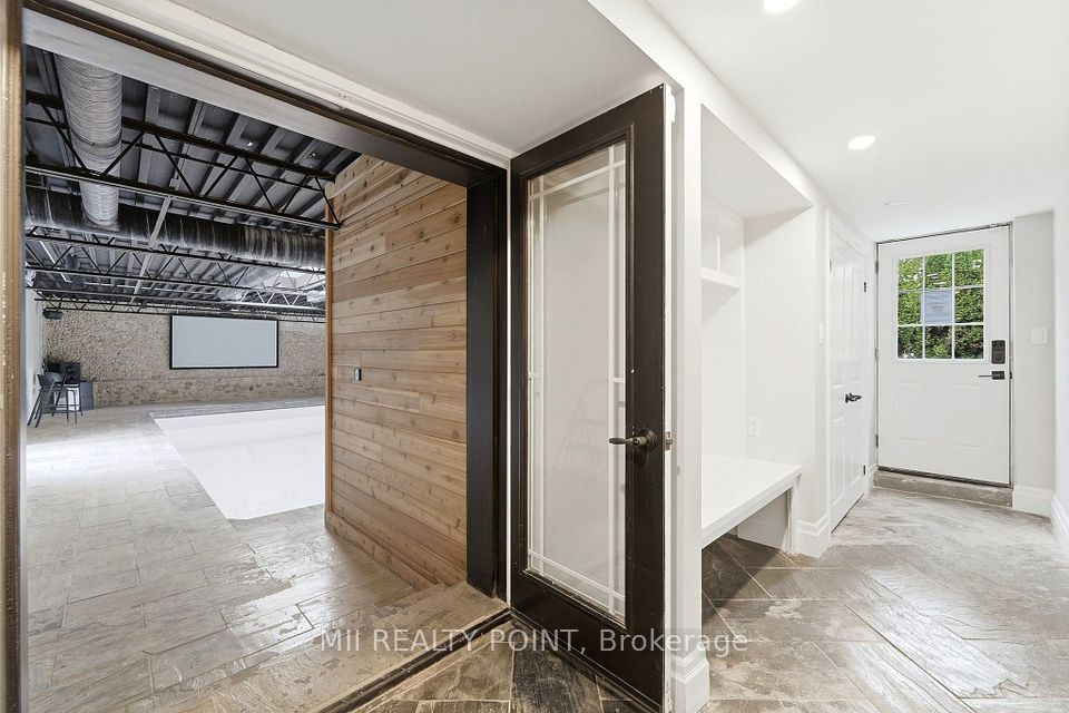 881 Danforth Place, Burlington, ON L7T 1S1 22