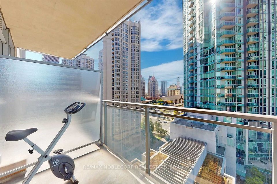 225 Webb Drive 1504, Mississauga, ON L5B 3Y5 15