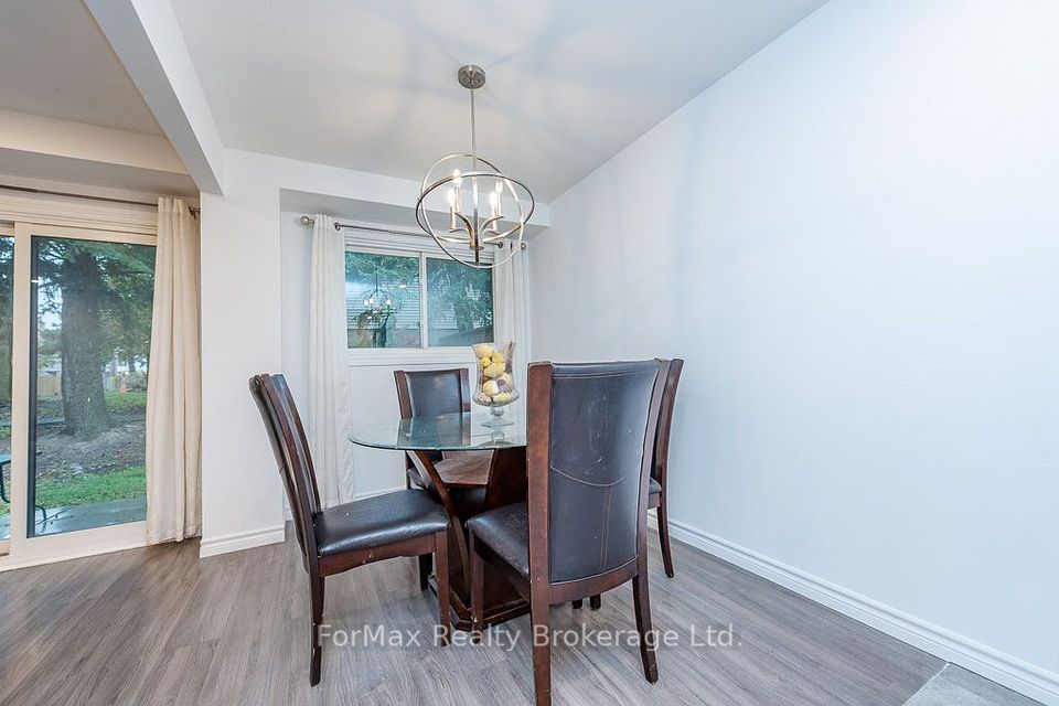 90 Greenwich Circle, Brampton, ON L6S 2E9 17