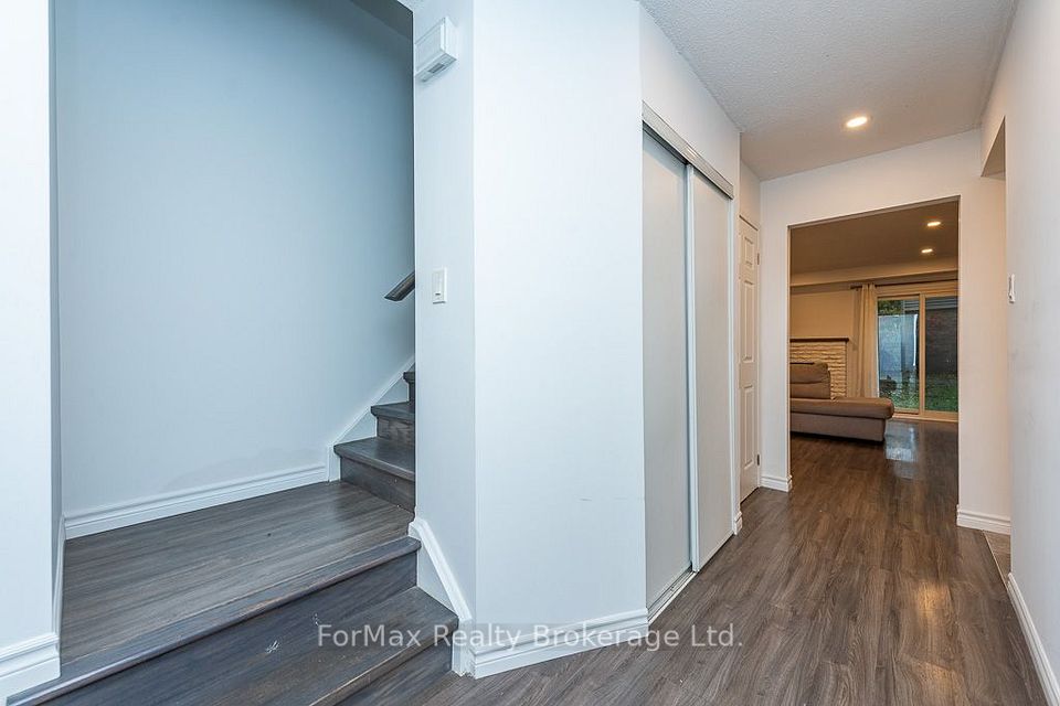 90 Greenwich Circle, Brampton, ON L6S 2E9 12