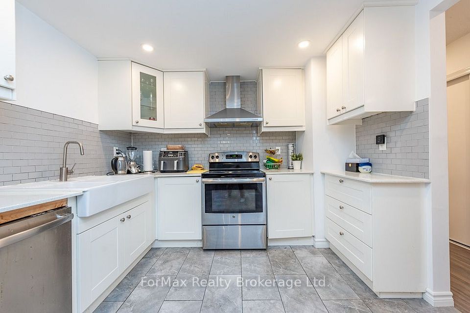 90 Greenwich Circle, Brampton, ON L6S 2E9 25