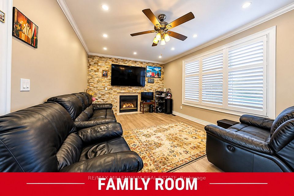 3 Cogswell Crescent, Brampton, ON L6P 1A4 7