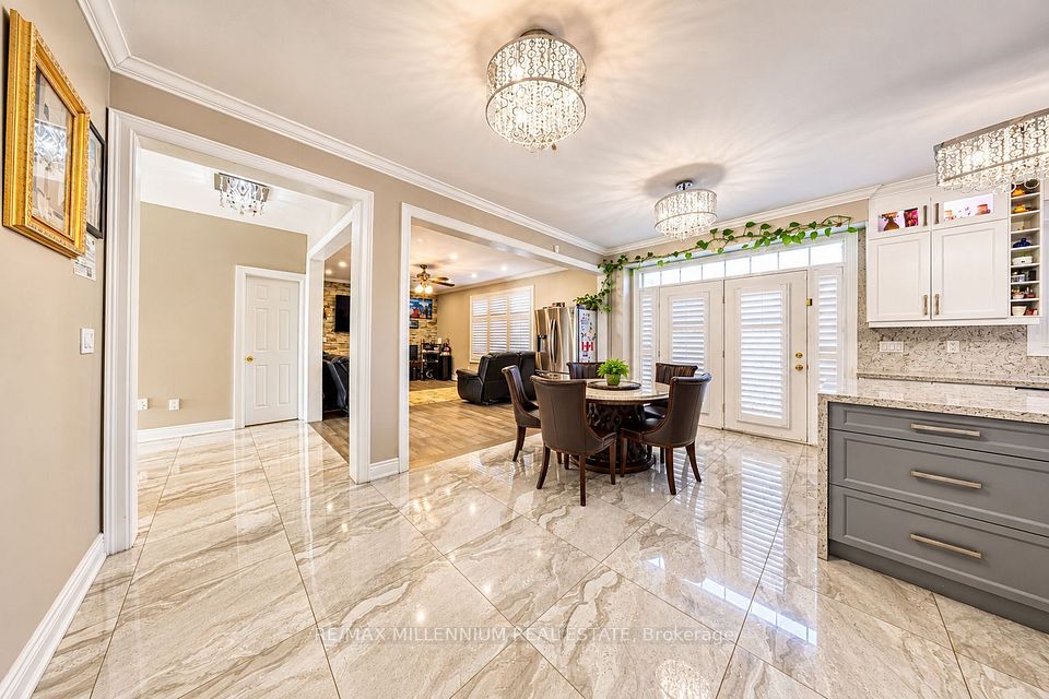 3 Cogswell Crescent, Brampton, ON L6P 1A4 9
