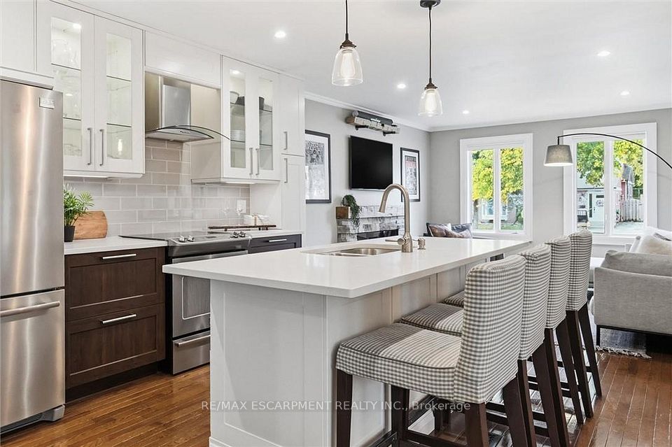 2355 Crescent Middlesmoor Crescent, Burlington, ON L7P 3X4 9