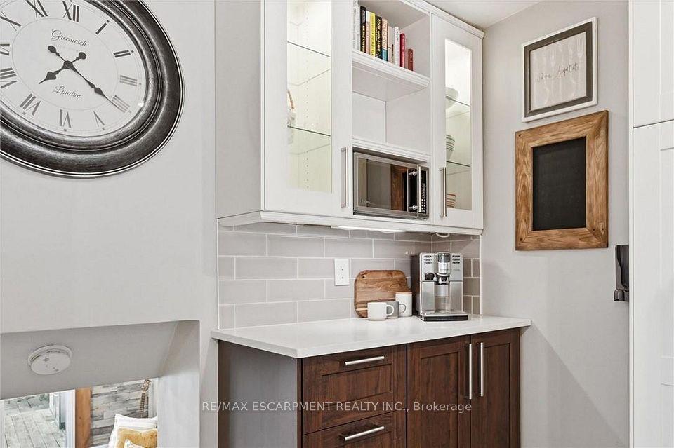 2355 Crescent Middlesmoor Crescent, Burlington, ON L7P 3X4 14