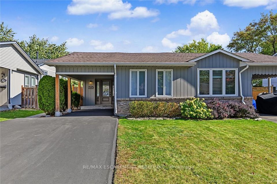 2355 Crescent Middlesmoor Crescent, Burlington, ON L7P 3X4 2