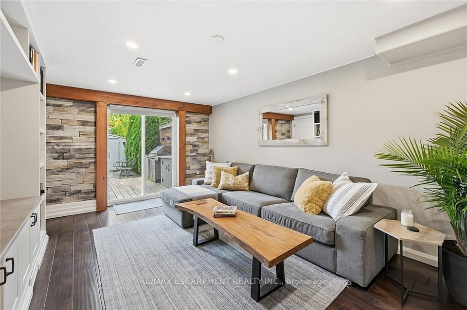 2355 Crescent Middlesmoor Crescent, Burlington, ON L7P 3X4 23