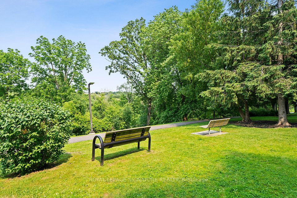 3 Rowntree Road 407, Toronto, ON M9V 5G8 3