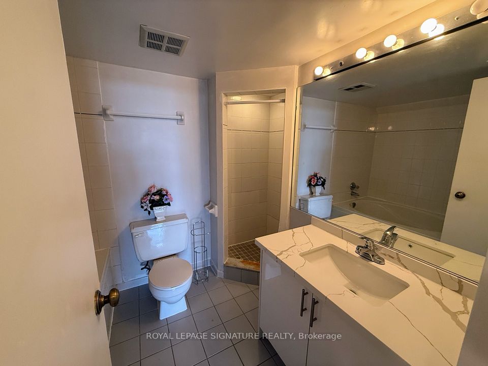 3 Rowntree Road 407, Toronto, ON M9V 5G8 15