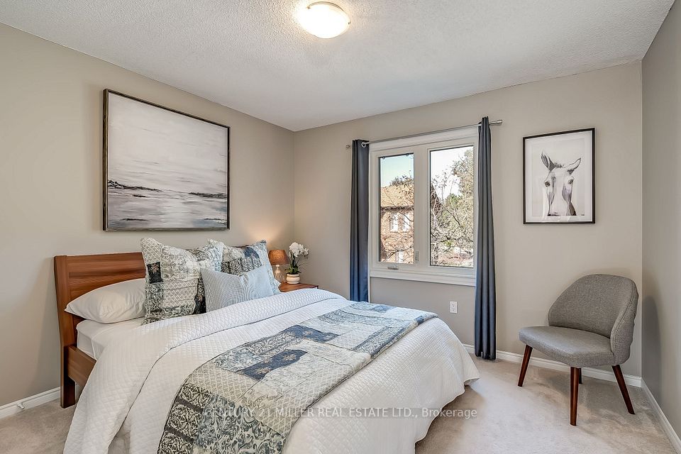 6482 Tenth Line W, Mississauga, ON L5N 5T7 24