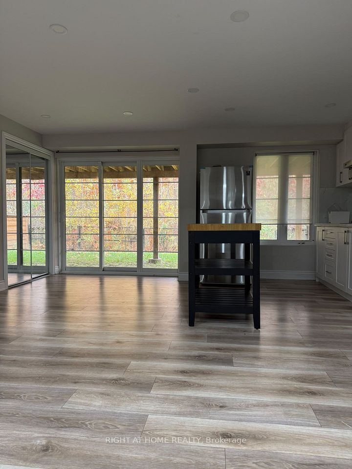 44 Elysian Fields Circle Basement, Brampton, ON L6Y 6E9 8