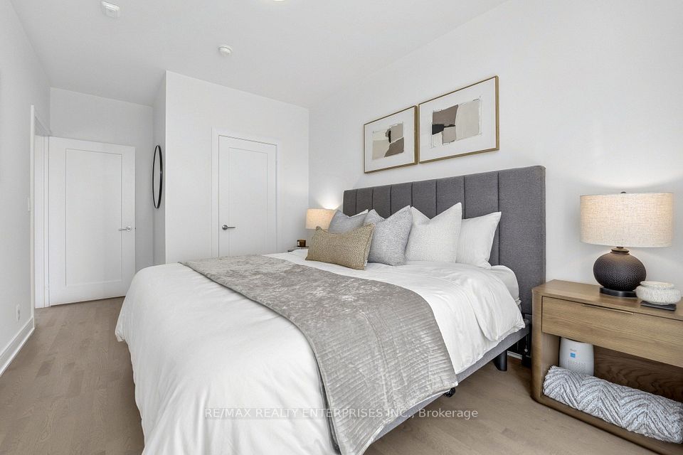 1575 Lakeshore Road W 404, Mississauga, ON L5J 0B1 13