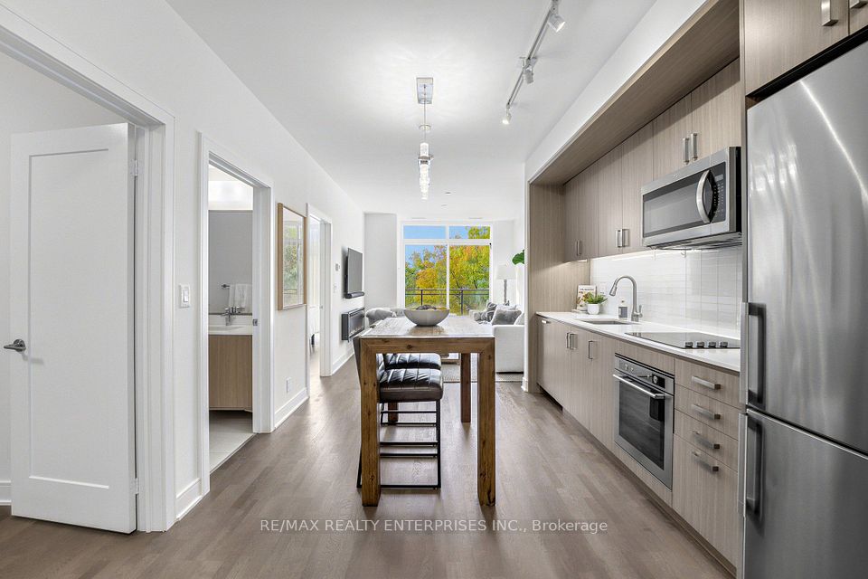 1575 Lakeshore Road W 404, Mississauga, ON L5J 0B1 5